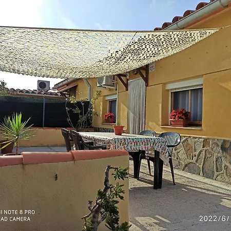 Galet House For 4 People With Barbecue And Near